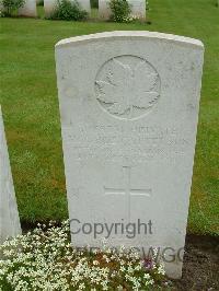 Etaples Military Cemetery - Catterson, Monroe